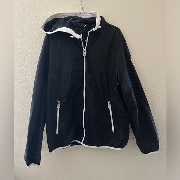 GUESS Men's Hooded Rain Lightweight Jacket Black/white Zip Up Size Medium Travel - Picture 1 of 11